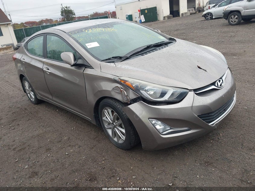 HYUNDAI ELANTRA SE