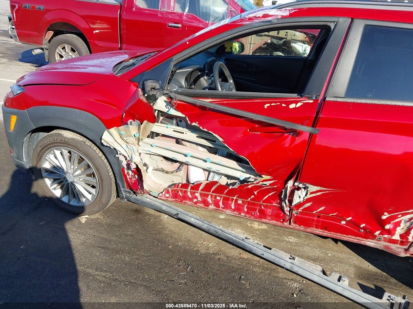 2018 HYUNDAI KONA SEL KM8K22AA7JU120020