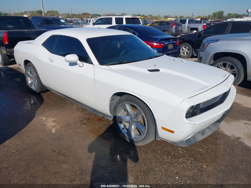 DODGE CHALLENGER SXT PLUS