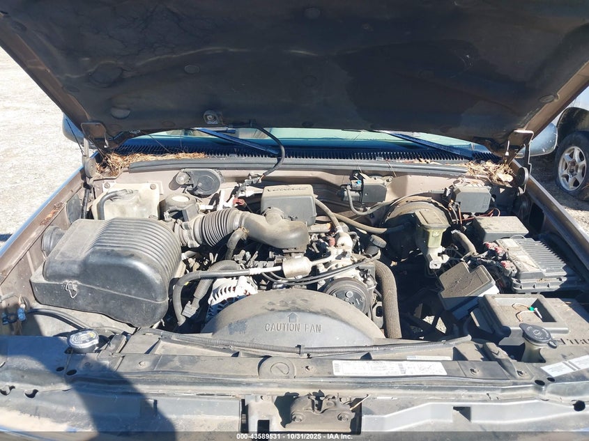 1996 Chevrolet Suburban C1500 VIN: 3GNEC16RXTG124003 Lot: 43589531