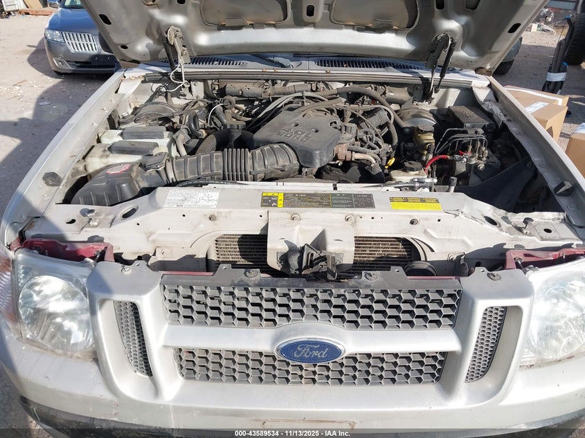 2004 Ford Explorer Sport Trac VIN: 1FMZU77K34UA65740 Lot: 43589534