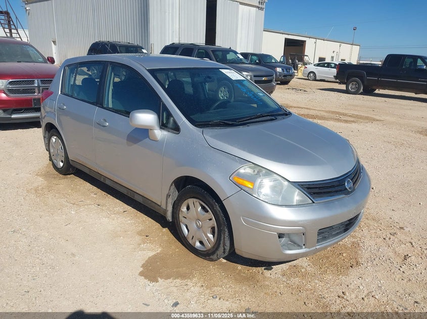 NISSAN VERSA 1.8S