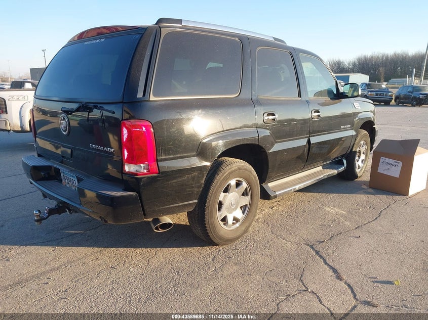1GYEK63N74R263818 2004 CADILLAC ESCALADE photo no. 4