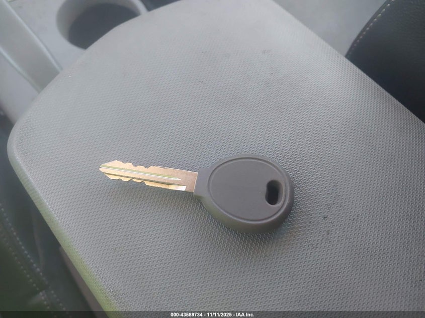 2008 Chrysler Sebring Lx VIN: 1C3LC45K98N675869 Lot: 43589734