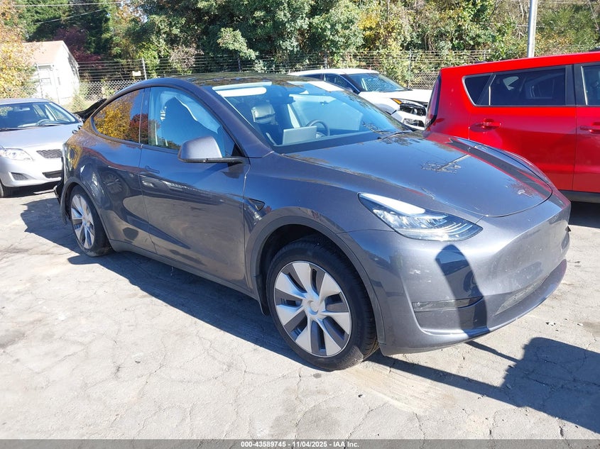 2023 TESLA MODEL Y AWD/LONG RANGE DUAL MOTOR ALL-WHEEL DRIVE - 7SAYGDEE7PA136227