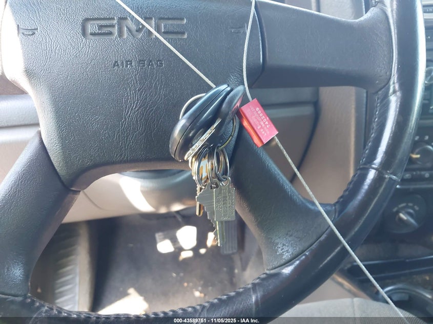 2002 GMC Envoy Sle VIN: 1GKDT13S922101271 Lot: 43589751