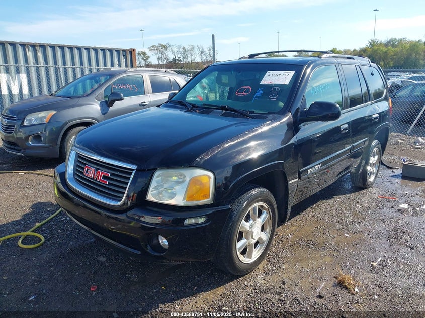 1GKDT13S922101271 2002 GMC ENVOY photo no. 2