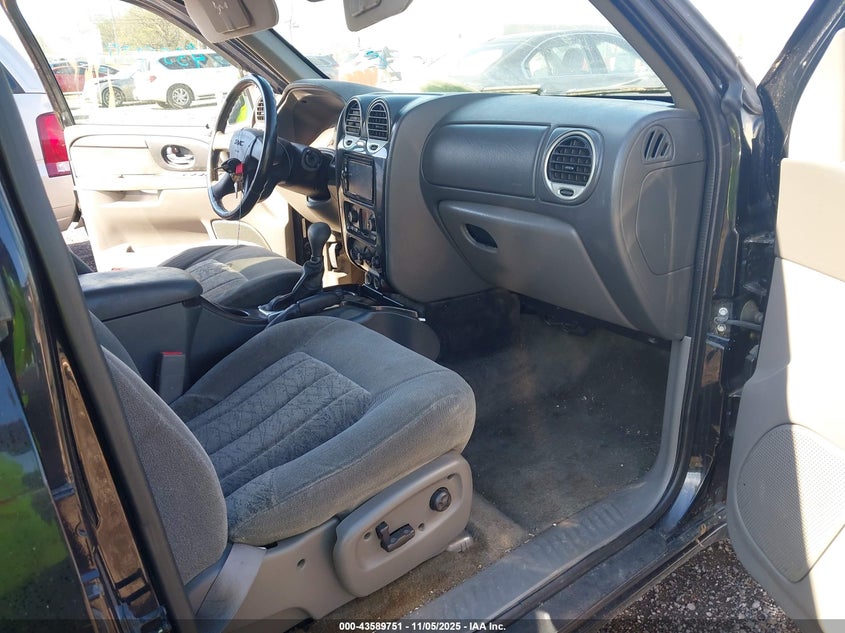 1GKDT13S922101271 2002 GMC ENVOY photo no. 5