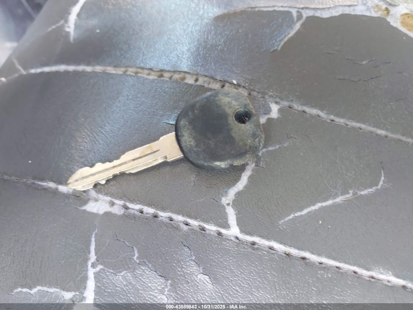 2005 Chevrolet Express VIN: 1GCGG25V751245762 Lot: 43589843