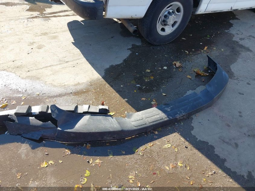 2005 Chevrolet Express VIN: 1GCGG25V751245762 Lot: 43589843