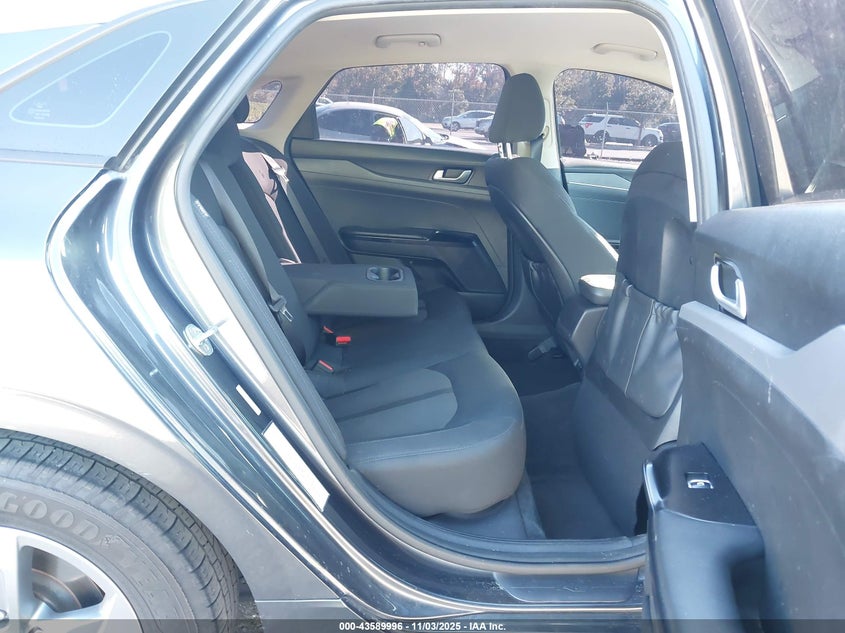 2022 KIA K5 LXS - 5XXG14J24NG118173