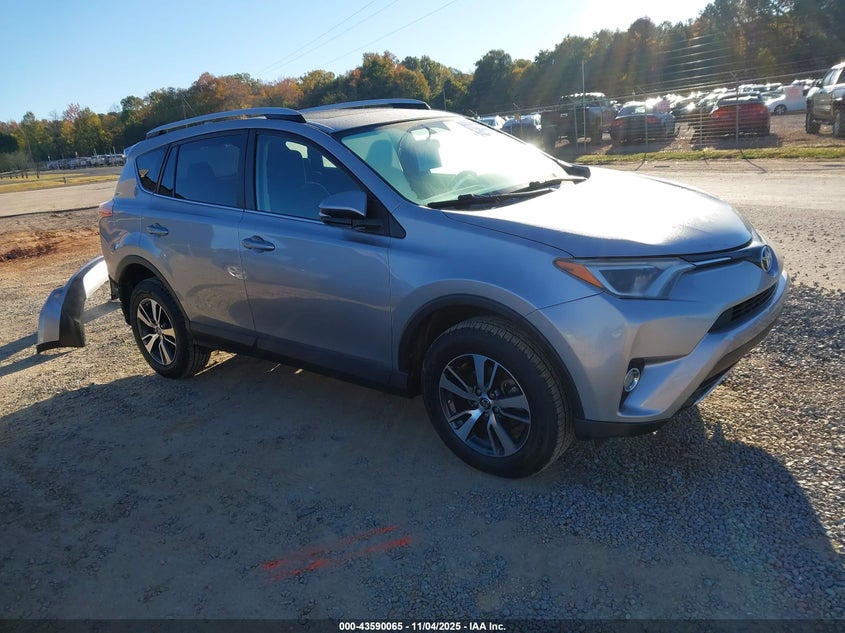 TOYOTA RAV4 XLE