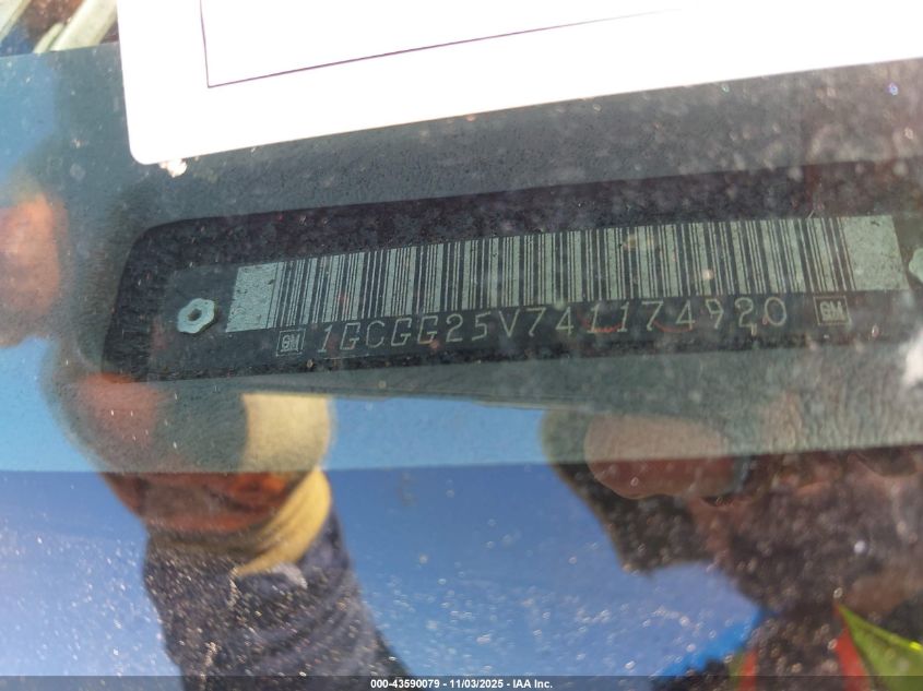 2004 Chevrolet Express VIN: 1GCGG25V741174920 Lot: 43590079