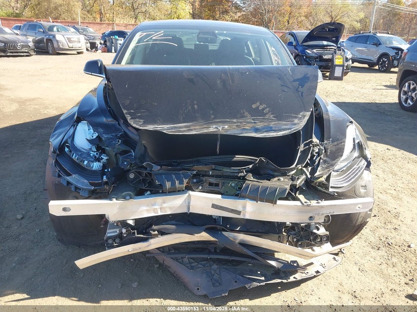 2019 Tesla Model 3 Long Range/Performance VIN: 5YJ3E1EB2KF451451 Lot: 43590153