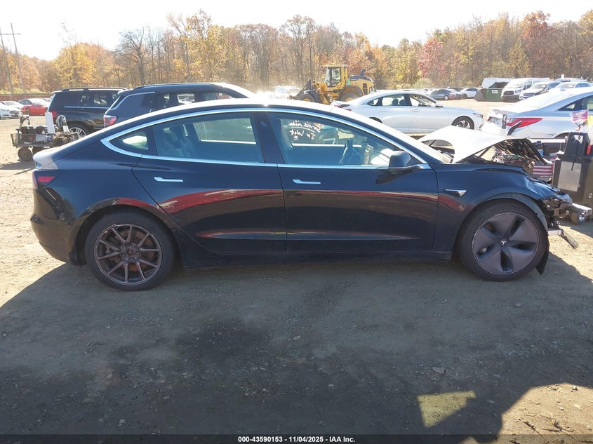 2019 Tesla Model 3 Long Range/Performance VIN: 5YJ3E1EB2KF451451 Lot: 43590153