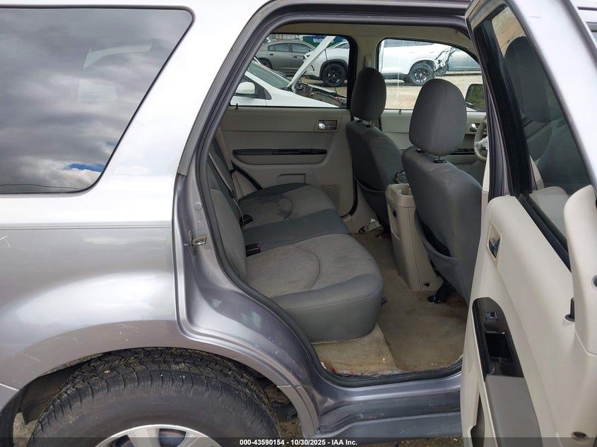 2008 Mazda Tribute I Touring VIN: 4F2CZ02ZX8KM24882 Lot: 43590154