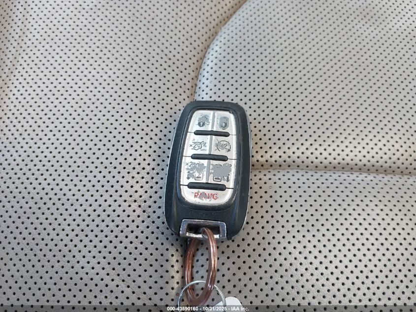 2020 Chrysler Pacifica Limited VIN: 2C4RC1GG0LR258732 Lot: 43590160