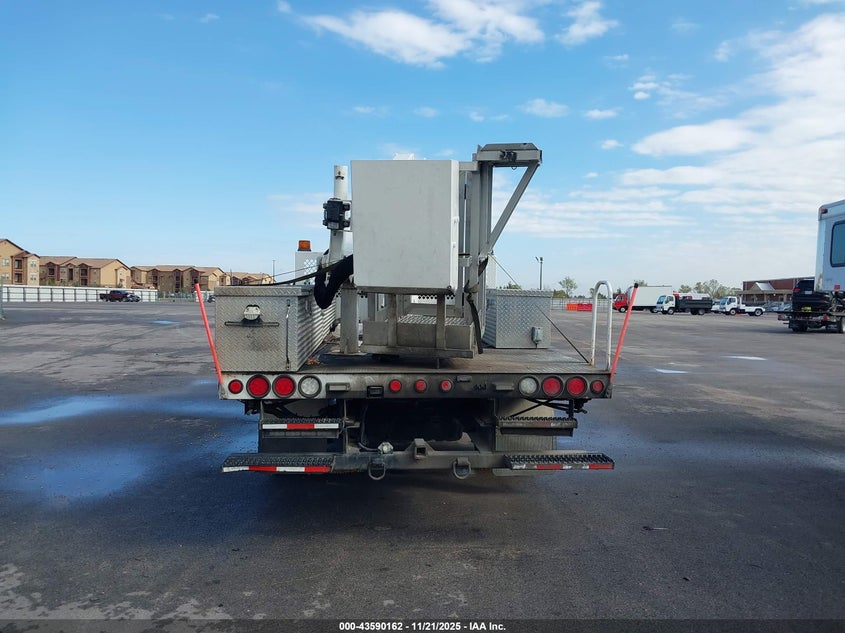 2017 Ford F-550 Chassis Xl VIN: 1FDUF5HY1HEB23002 Lot: 43590162