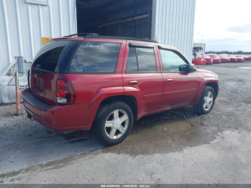 1GNDT33S492129214 2009 CHEVROLET TRAILBLAZER photo no. 4