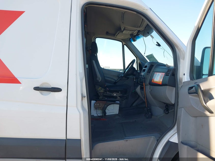 2014 Mercedes-Benz Sprinter 2500 High Roof VIN: WD3PE8DE9E5830453 Lot: 43590241