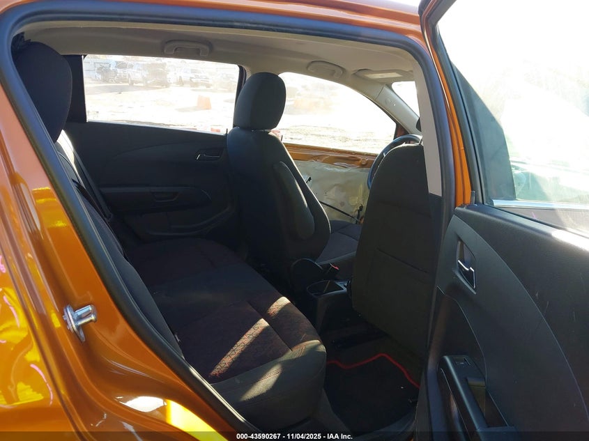 2018 CHEVROLET SONIC LT AUTO 1G1JD6SHXJ4120518