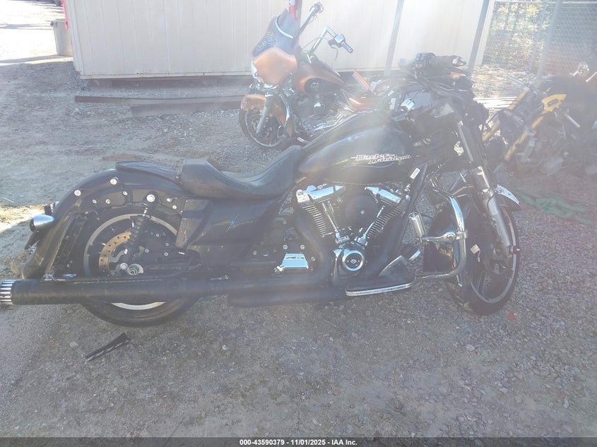 2018 Harley-Davidson Flhx Street Glide VIN: 1HD1KBC17JB629483 Lot: 43590379