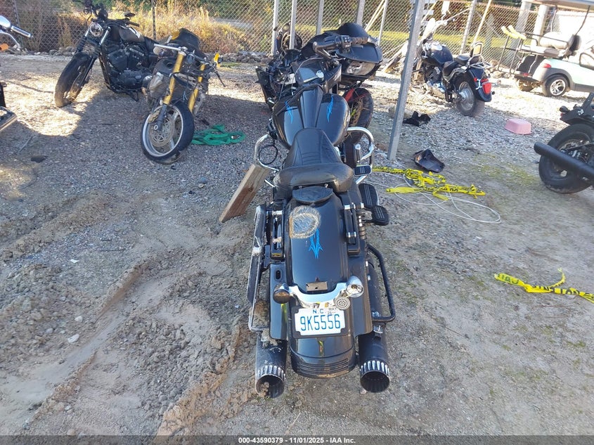 2018 Harley-Davidson Flhx Street Glide VIN: 1HD1KBC17JB629483 Lot: 43590379