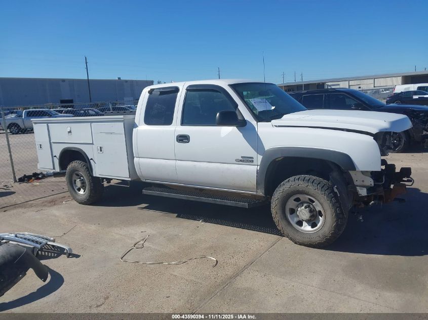 2007 Chevrolet Silverado 3500 Classic Work Truck VIN: 1GCHK39D07E180744 Lot: 43590394