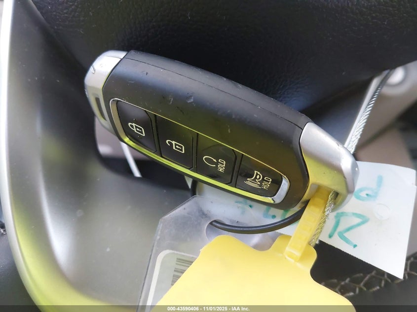 2025 HYUNDAI VENUE SEL KMHRC8A36SU389272