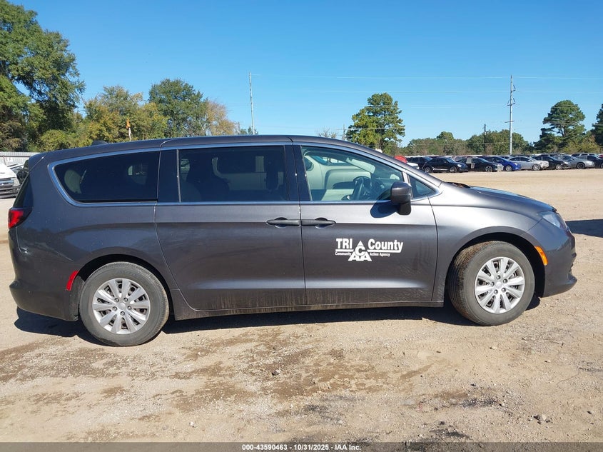 2020 Chrysler Voyager L VIN: 2C4RC1AG3LR210134 Lot: 43590463