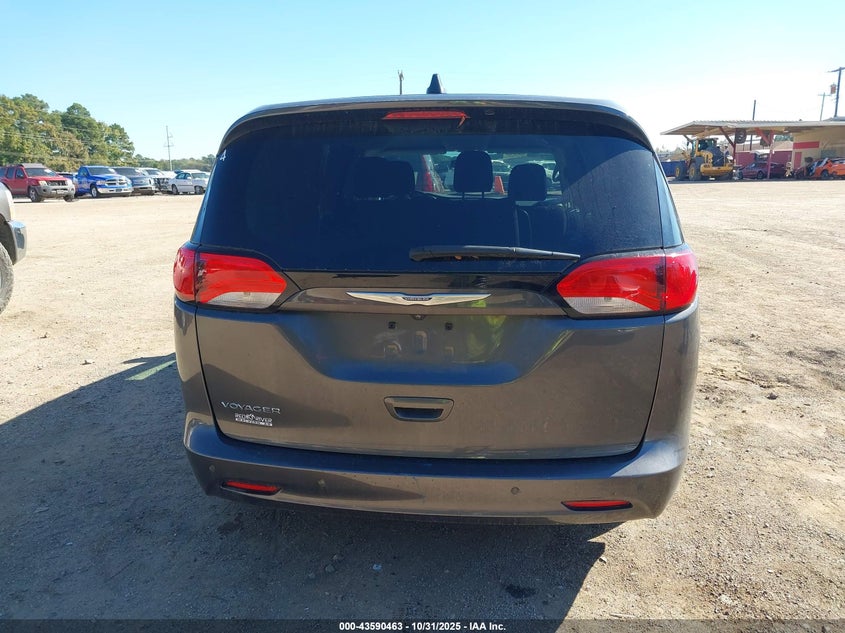 2020 Chrysler Voyager L VIN: 2C4RC1AG3LR210134 Lot: 43590463