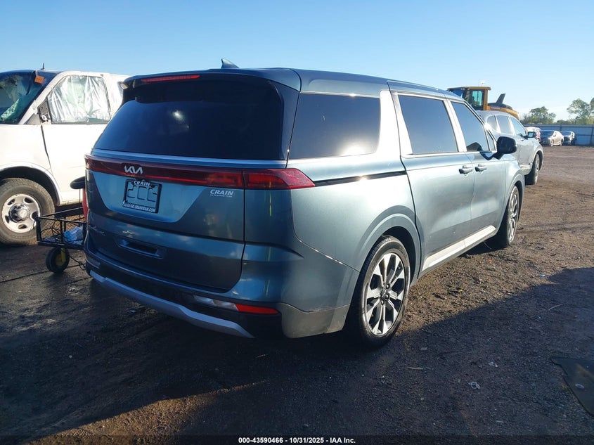 2022 KIA CARNIVAL MPV auction photo 4