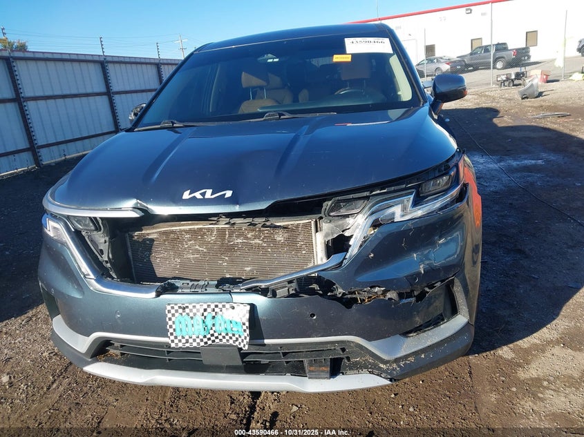 2022 KIA CARNIVAL MPV auction photo 6