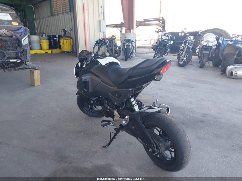 MLHJC7513J5005250 2018 HONDA GROM photo no. 3