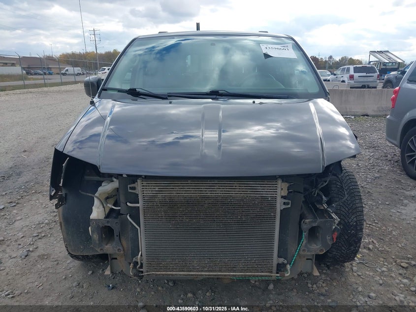 2015 Chrysler Town & Country Touring VIN: 2C4RC1BG1FR655393 Lot: 43590603