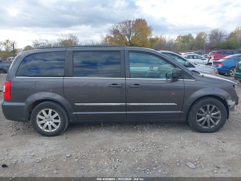 2015 Chrysler Town & Country Touring VIN: 2C4RC1BG1FR655393 Lot: 43590603