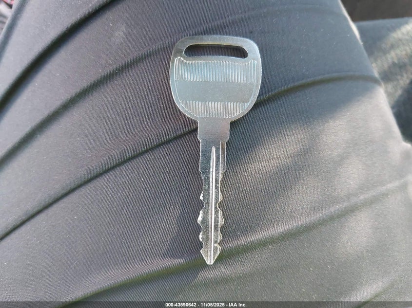 2001 GMC Sierra 1500 Sle VIN: 2GTEC19T811281759 Lot: 43590642