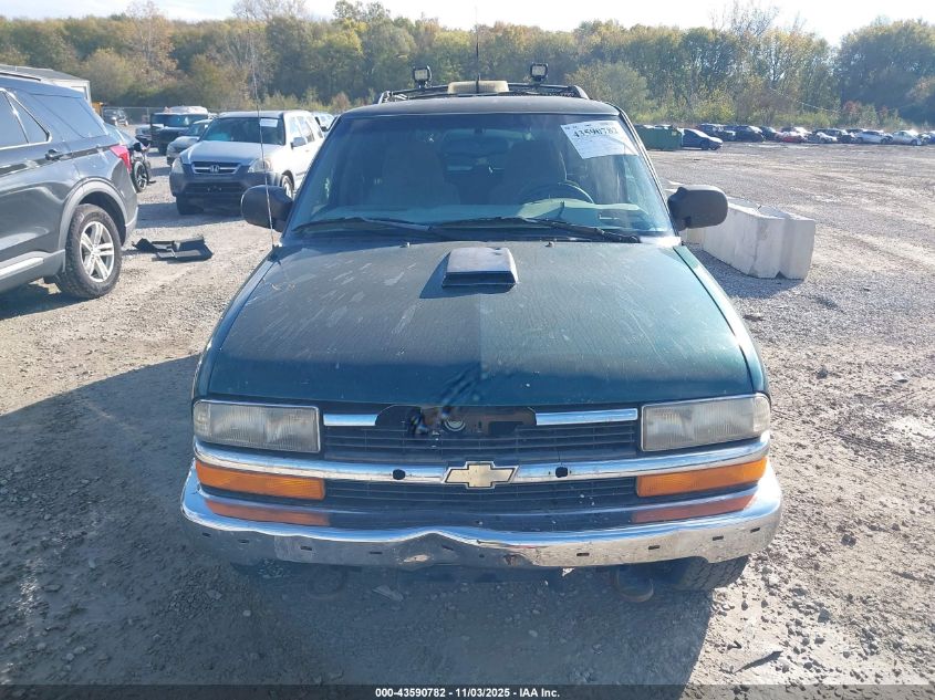 1998 Chevrolet Blazer Ls VIN: 1GNDT13WXW2265480 Lot: 43590782