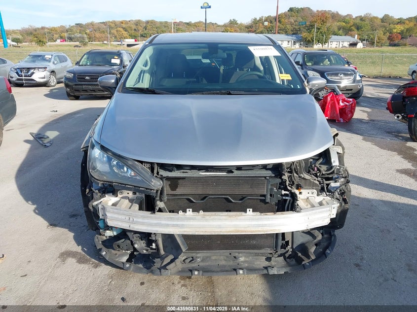 2018 Chrysler Pacifica Touring VIN: 2C4RC1DG7JR173906 Lot: 43590831