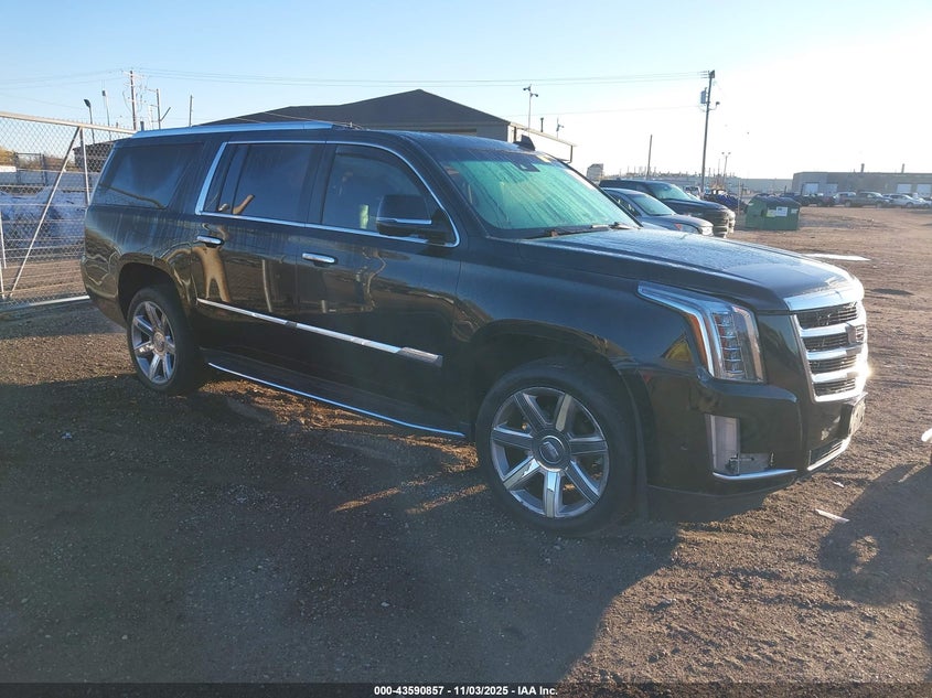 CADILLAC ESCALADE LUXURY