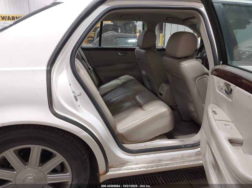 2006 Cadillac Dts Standard VIN: 1G6KD57Y86U105332 Lot: 43590864