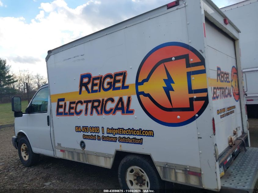 2008 GMC Savana Cutaway Work Van VIN: 1GDGG31C181914599 Lot: 43590875