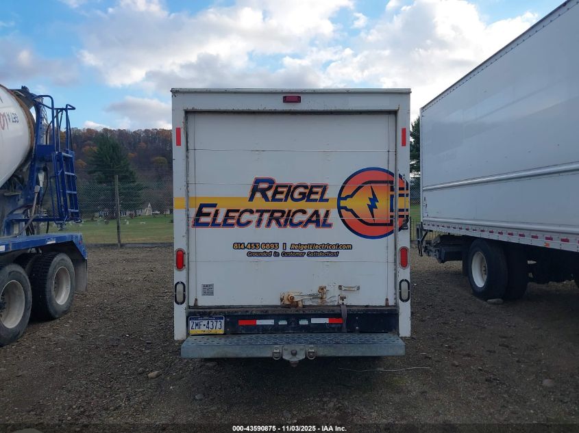 2008 GMC Savana Cutaway Work Van VIN: 1GDGG31C181914599 Lot: 43590875