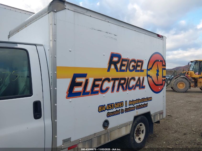 2008 GMC Savana Cutaway Work Van VIN: 1GDGG31C181914599 Lot: 43590875