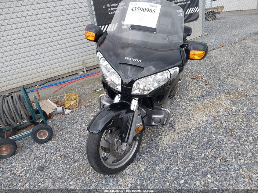 1HFSC47F88A707554 2008 HONDA GL1800C photo no. 5