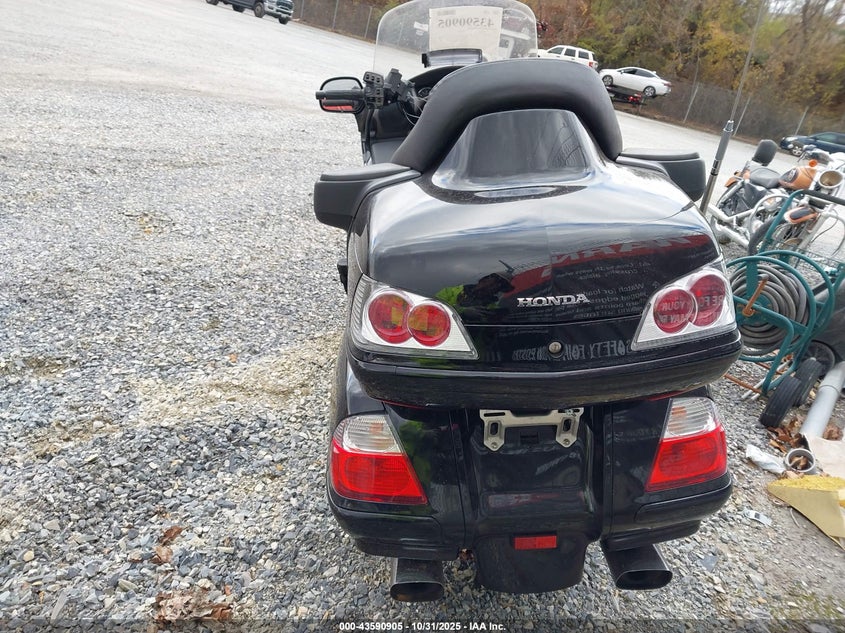 1HFSC47F88A707554 2008 HONDA GL1800C photo no. 6