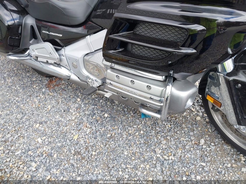 1HFSC47F88A707554 2008 HONDA GL1800C photo no. 8