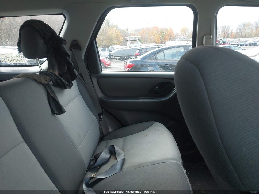 2004 Ford Escape Xls VIN: 1FMYU92154KB88201 Lot: 43591000