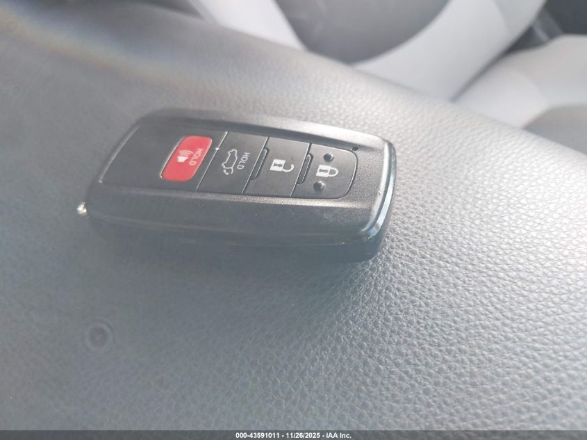 2021 Toyota Rav4 Hybrid Xle VIN: JTMRWRFV8MD126358 Lot: 43591011