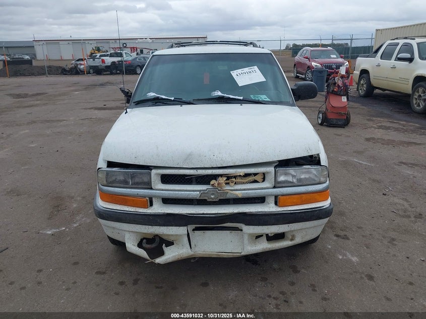2000 Chevrolet Blazer Lt VIN: 1GNDT13WXY2308718 Lot: 43591032